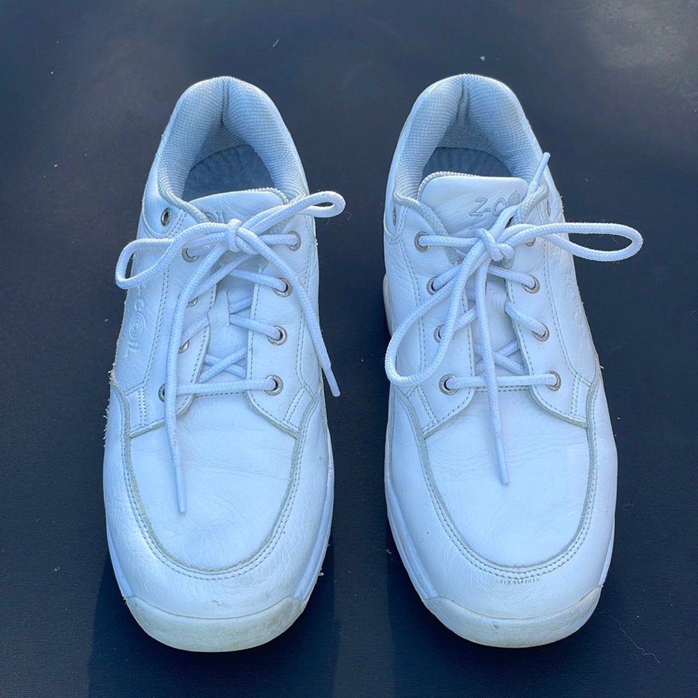 Womens Z Coil leather walking shoes size 9